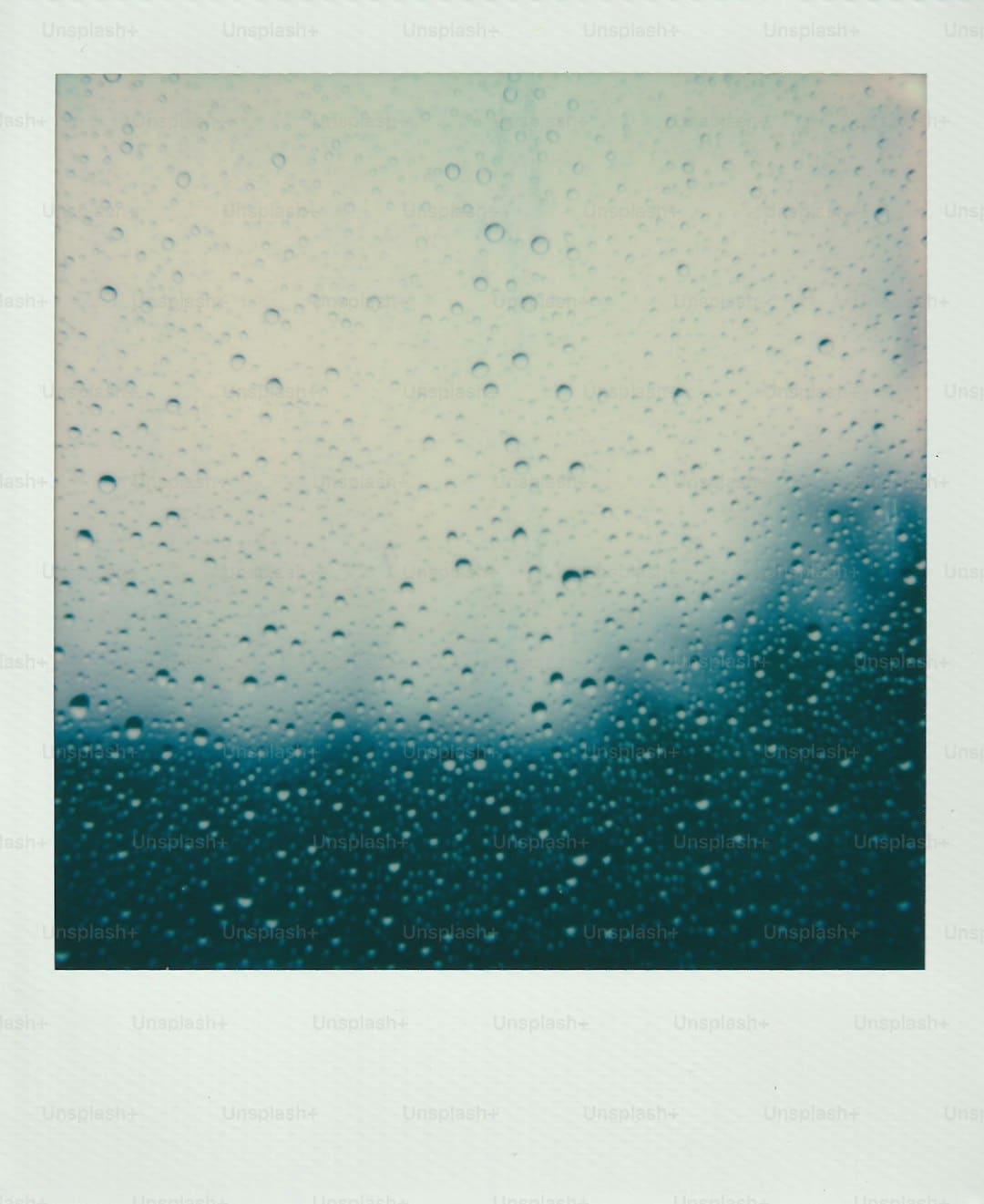 成都暴雨 强降雨伴有大风来袭